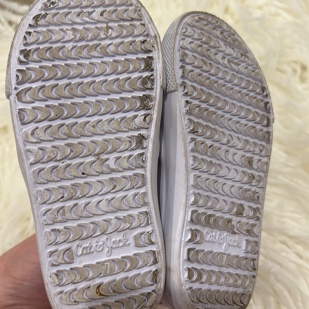 Cat and jack size 7 girl shoes as is - Picture 2 of 3
